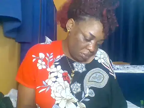 Prettyblackgal online show from May 16, 2026, 3:33 pm