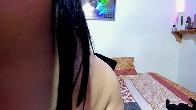 Snapshot of Bad_Couple_1 chatting on January 4, 2025, 4:55 am Bad Couple 1 online show from January 4, 2025, 4:55 am