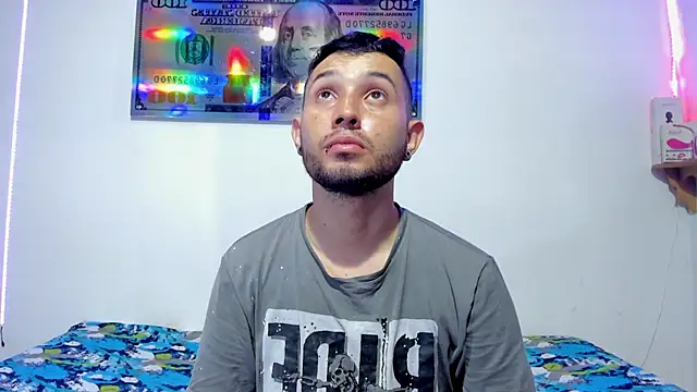 Snapshot of Bad_Couple_1 chatting on January 20, 2025, 9:53 pm Bad Couple 1 online show from January 20, 2025, 9:53 pm