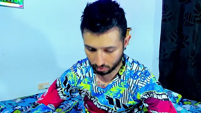 Snapshot of Bad_Couple_1 chatting on February 12, 2025, 8:27 am Bad Couple 1 online show from February 12, 2025, 8:27 am