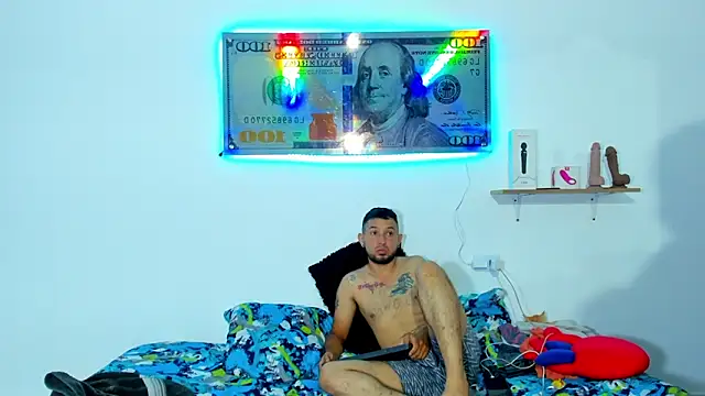 Snapshot of Bad_Couple_1 chatting on March 13, 2025, 10:47 am Bad Couple 1 online show from March 13, 2025, 10:47 am