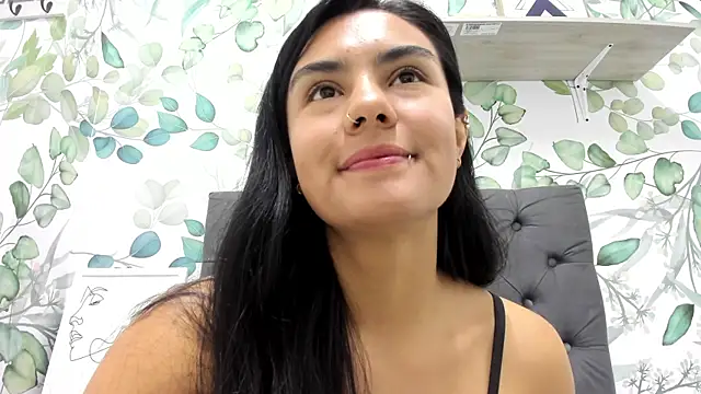 atilanadiaz7 online show from October 16, 2025, 1:34 pm