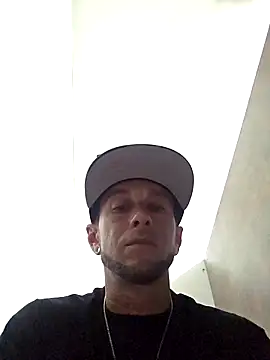 Snapshot of Twin2222 chatting on September 30, 2025, 3:50 pm Twin2222 online show from September 30, 2025, 3:50 pm