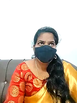 Snapshot of melina214 chatting on February 3, 2026, 4:43 am melina214 online show from February 3, 2026, 4:43 am