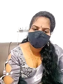 Snapshot of melina214 chatting on February 23, 2026, 4:54 am melina214 online show from February 23, 2026, 4:54 am