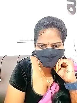 Snapshot of melina214 chatting on February 27, 2026, 4:12 am melina214 online show from February 27, 2026, 4:12 am