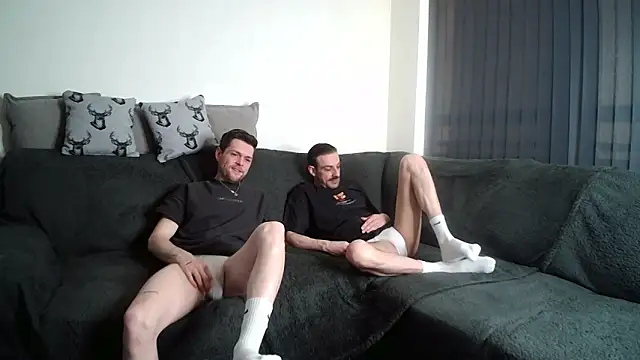 twotwinkhusbandss online show from May 24, 2026, 7:19 pm