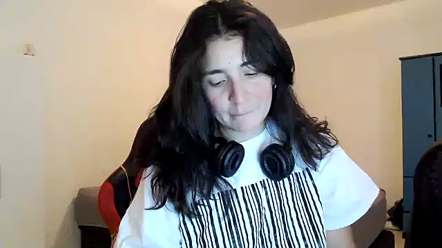 samantha s69 online show from January 29, 2025, 12:35 pm