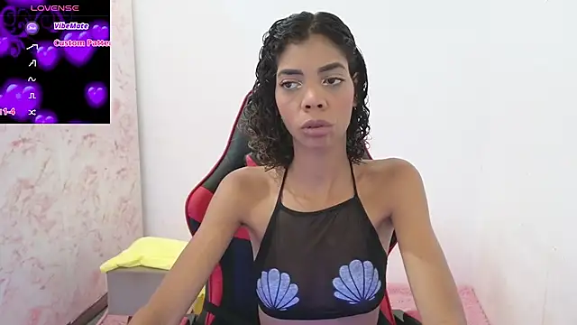 ElisaBoyer online show from February 2, 2026, 10:14 am