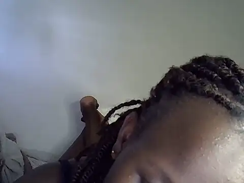 Sonnia  online show from February 3, 2026, 2:22 pm