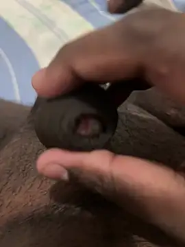 cuteboyllc online show from February 3, 2025, 1:40 pm