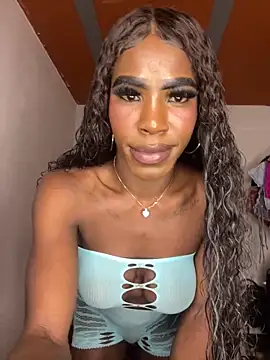 Richchocolatesweet  online show from September 20, 2025, 3:18 am