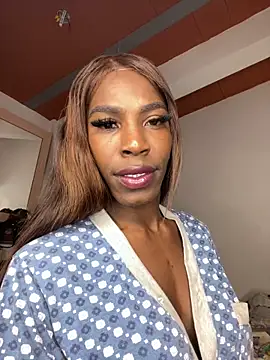 Richchocolatesweet  online show from October 9, 2025, 11:41 am