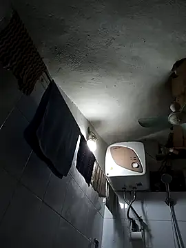 Hotestlove online show from October 22, 2025, 11:54 am