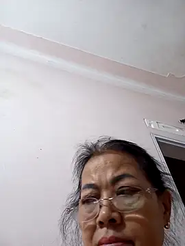 Hotestlove online show from December 21, 2025, 2:24 pm