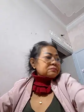 Snapshot of Hotestlove chatting on February 8, 2026, 11:24 am Hotestlove online show from February 8, 2026, 11:24 am