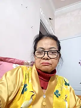 Snapshot of Hotestlove chatting on February 20, 2026, 11:27 pm Hotestlove online show from February 20, 2026, 11:27 pm