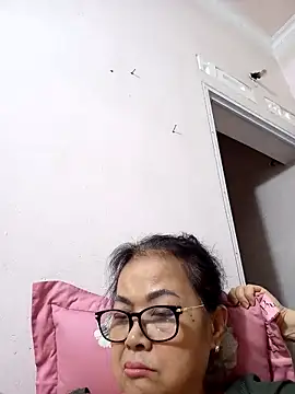 Snapshot of Hotestlove chatting on February 25, 2026, 12:48 pm Hotestlove online show from February 25, 2026, 12:48 pm