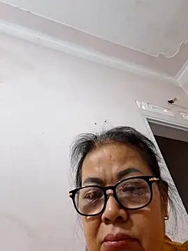 Snapshot of Hotestlove chatting on February 28, 2026, 1:28 am Hotestlove online show from February 28, 2026, 1:28 am