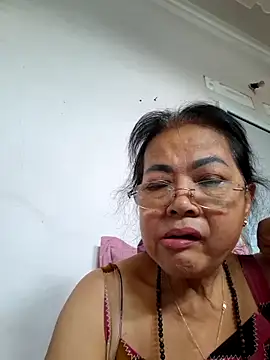 Snapshot of Hotestlove chatting on March 2, 2026, 10:11 am Hotestlove online show from March 2, 2026, 10:11 am