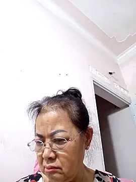 Snapshot of Hotestlove chatting on March 4, 2026, 11:44 pm Hotestlove online show from March 4, 2026, 11:44 pm