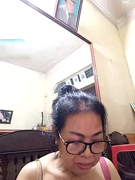 Snapshot of Hotestlove chatting on March 7, 2026, 12:46 pm Hotestlove online show from March 7, 2026, 12:46 pm