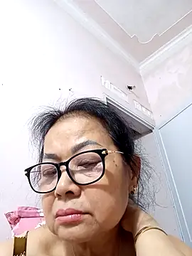 Snapshot of Hotestlove chatting on March 8, 2026, 2:21 pm Hotestlove online show from March 8, 2026, 2:21 pm