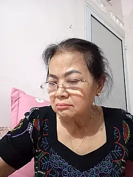 Snapshot of Hotestlove chatting on March 23, 2026, 1:37 pm Hotestlove online show from March 23, 2026, 1:37 pm