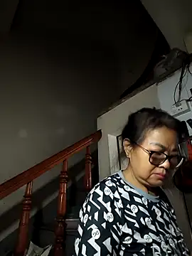 Snapshot of Hotestlove chatting on April 8, 2026, 4:56 am Hotestlove online show from April 8, 2026, 4:56 am