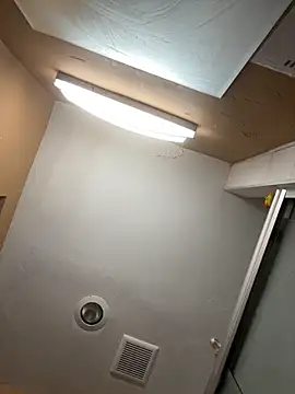 Crackkers online show from October 23, 2025, 4:45 am