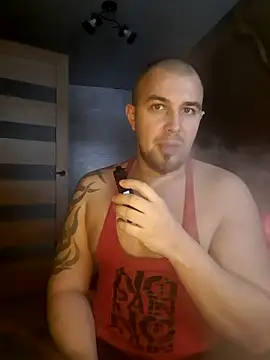 Snapshot of Foxyshaved chatting on January 14, 2025, 8:31 am Foxyshaved online show from January 14, 2025, 8:31 am