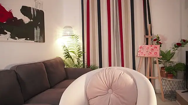 Raychell Black online show from February 22, 2026, 3:32 pm