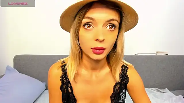  ellen meow  online show from October 29, 2025, 8:54 pm