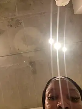 slimcateee online show from December 22, 2025, 6:27 pm