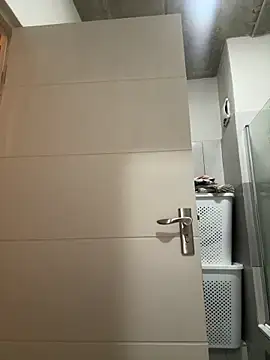 slimcateee online show from March 16, 2026, 4:33 pm