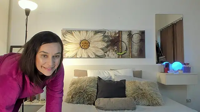 JoyCasidy online show from October 3, 2025, 1:41 pm