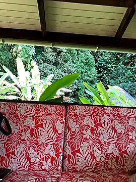 emma4xxx online show from March 25, 2026, 7:20 pm