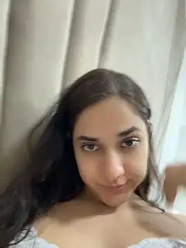 CuteeRose online show from July 21, 2026, 6:21 pm