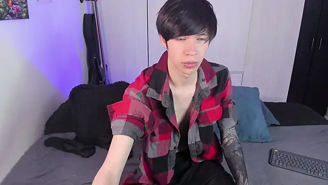 Aventure Twinks online show from January 22, 2025, 9:02 am