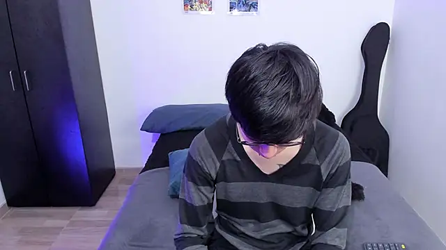 Aventure Twinks online show from March 4, 2025, 7:54 pm