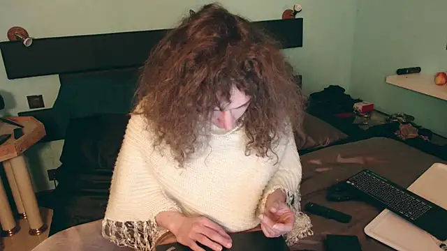 Prxscillia Tx online show from January 13, 2025, 5:23 pm