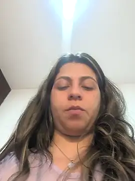 Rose Gang online show from February 2, 2025, 8:13 am