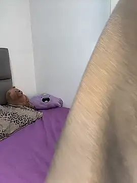 Rose Gang online show from February 8, 2025, 8:42 am