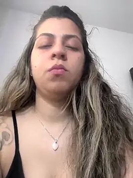 Rose Gang online show from March 5, 2025, 1:17 pm