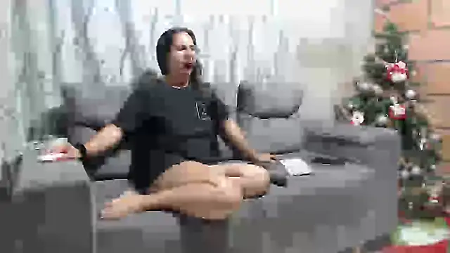 tom and lazzie online show from December 31, 2024, 2:08 am