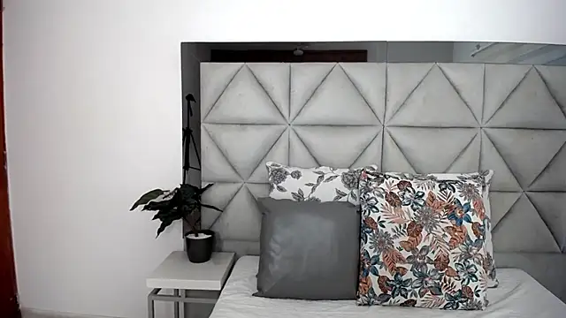 nina pons online show from January 14, 2025, 10:55 pm