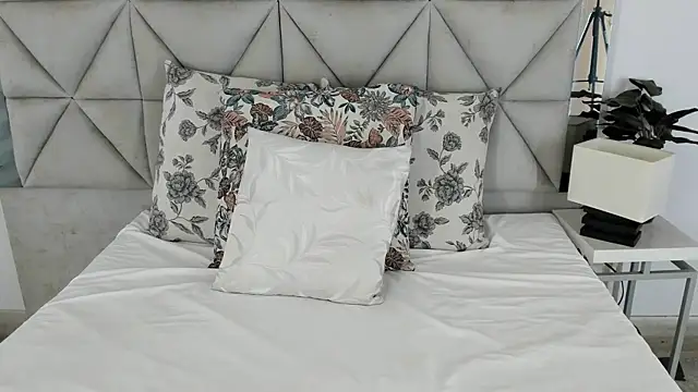 nina pons online show from September 27, 2025, 9:09 pm