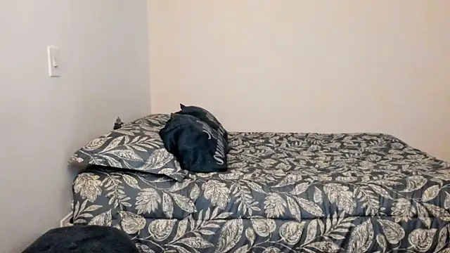 nina pons online show from November 19, 2025, 7:36 pm