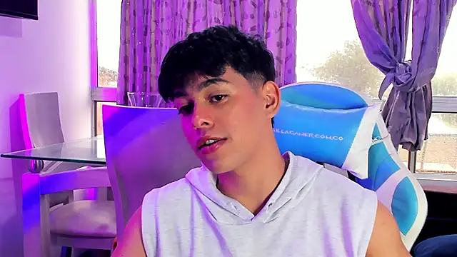 Franco Rizzo  online show from February 5, 2025, 8:46 pm