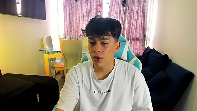 Franco Rizzo  online show from February 6, 2025, 7:29 pm